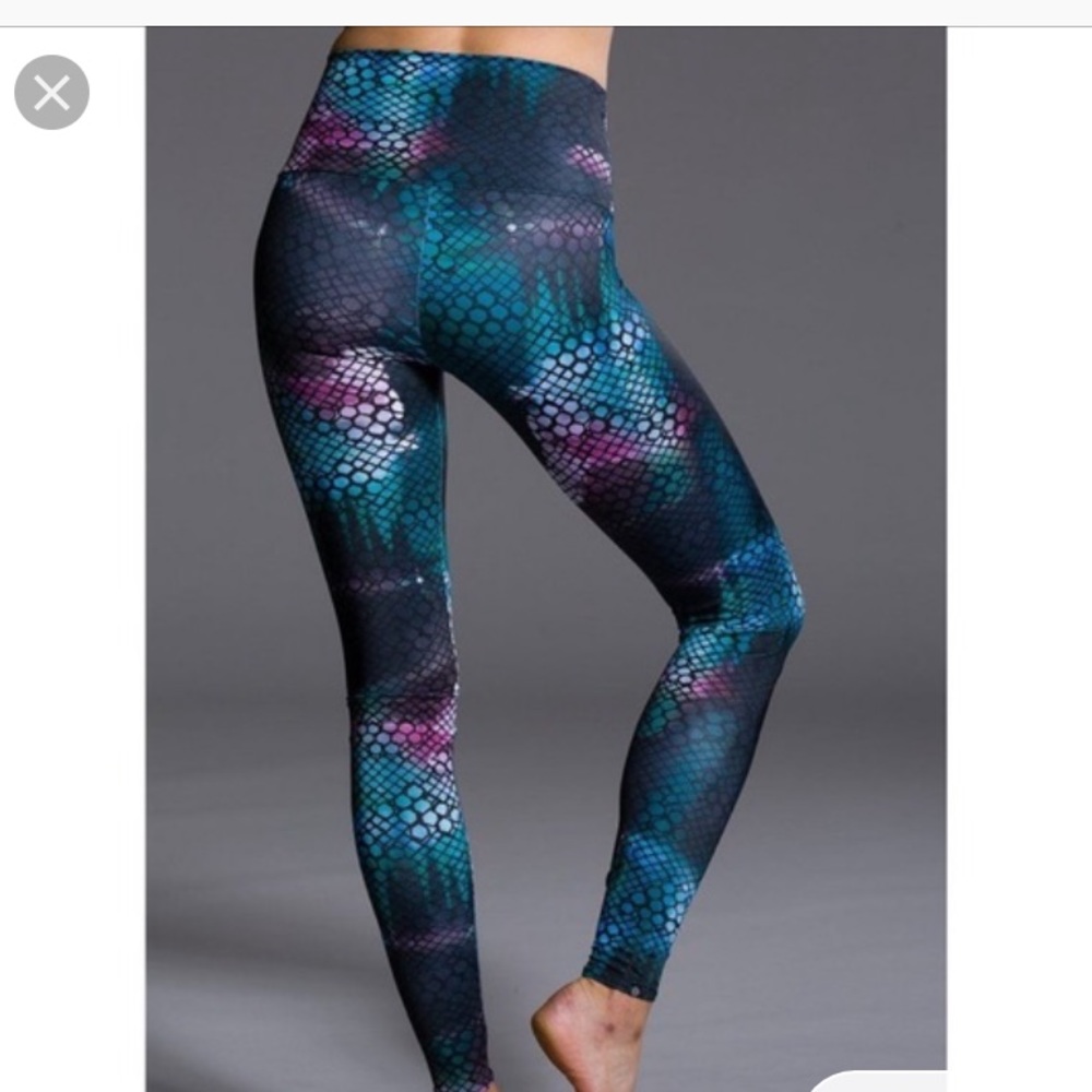 ONZIE High Waisted Cree Printed Legging